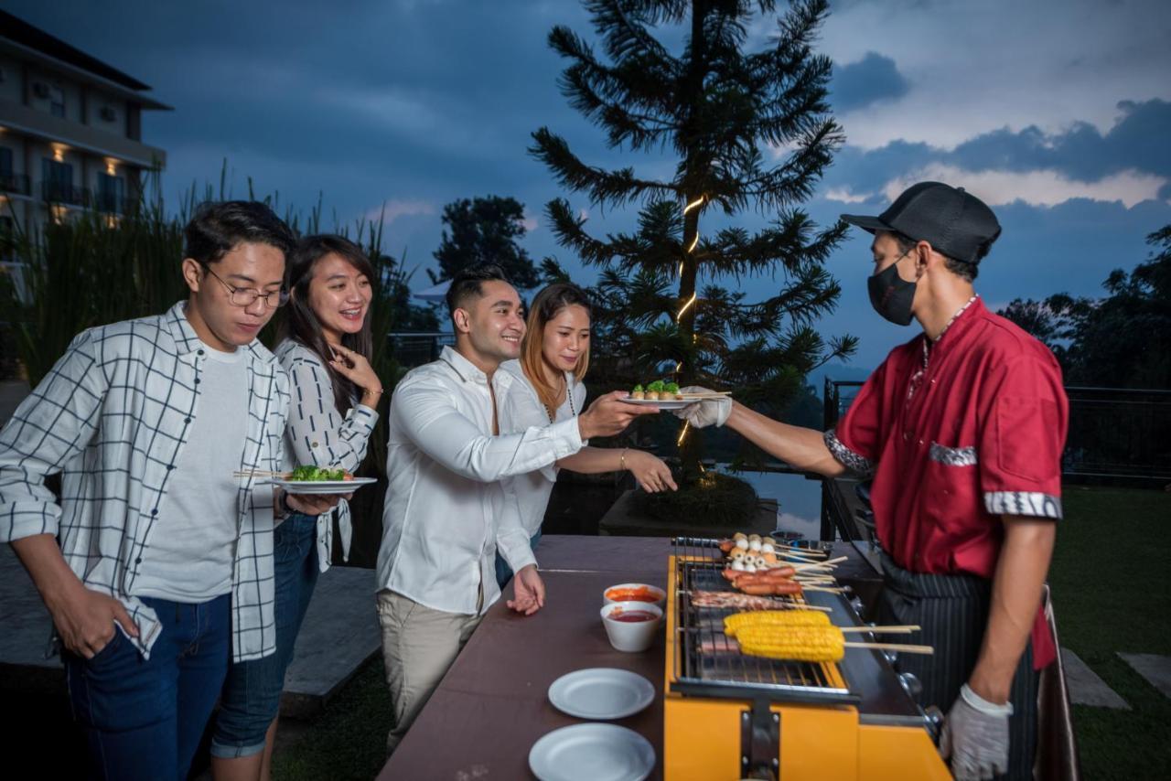 Nava Hotel Tawangmangu Ngoại thất bức ảnh
