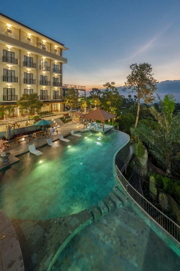 Nava Hotel Tawangmangu Ngoại thất bức ảnh